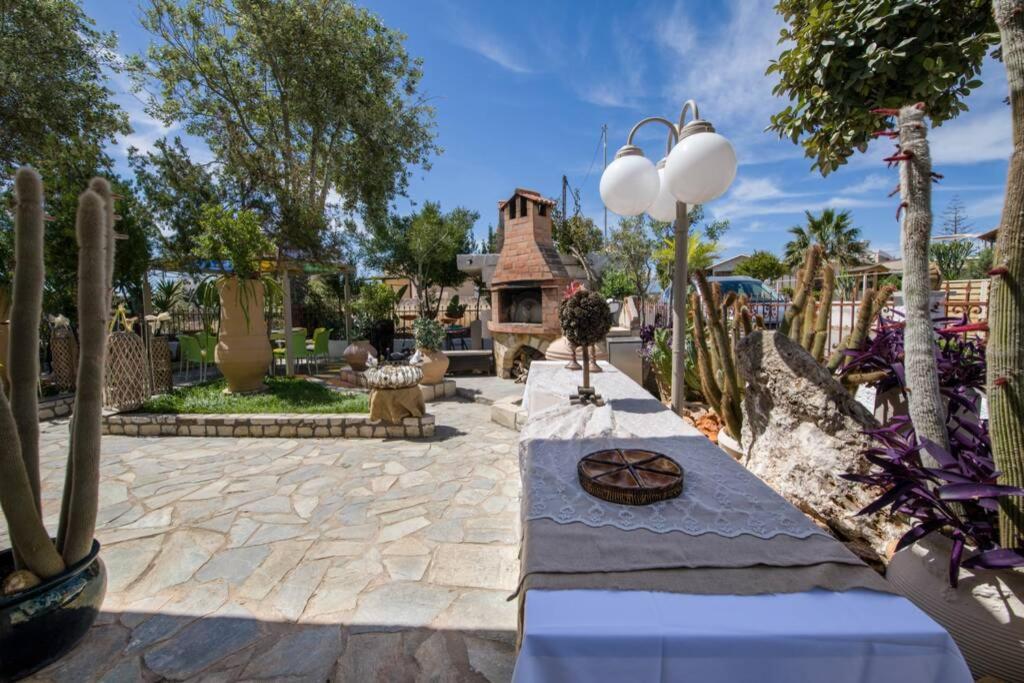 Вилла Renas Secret Garden House Ханья Экстерьер фото