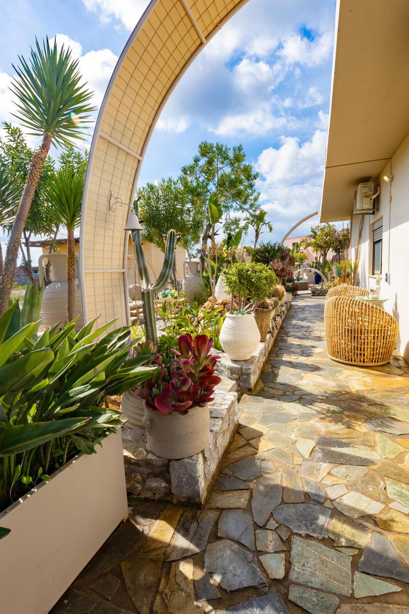 Вилла Renas Secret Garden House Ханья Экстерьер фото